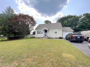 71 Ridge St, Winsted, CT 06098