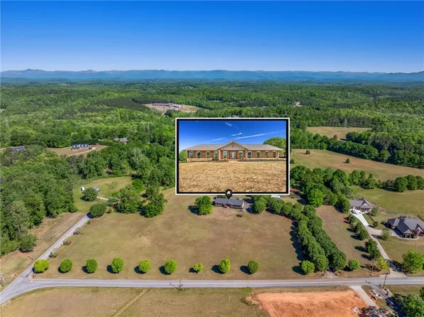 115 Edinburgh Ln, Easley, SC 29640