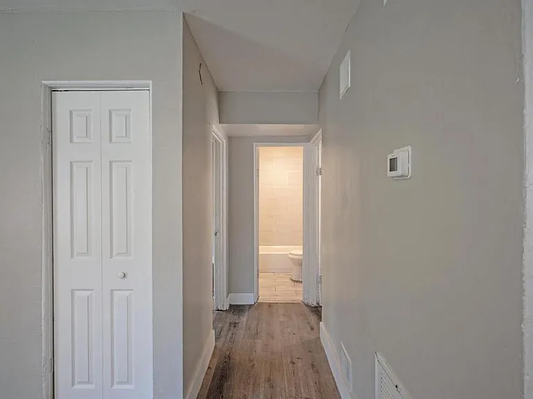 1652 N Myrtle Ave — Photo 10