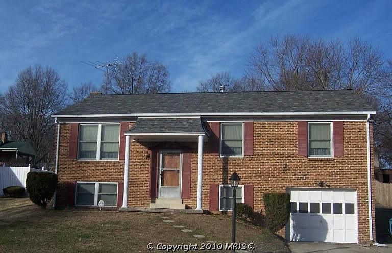 1st image of 5109 Woodford Ln