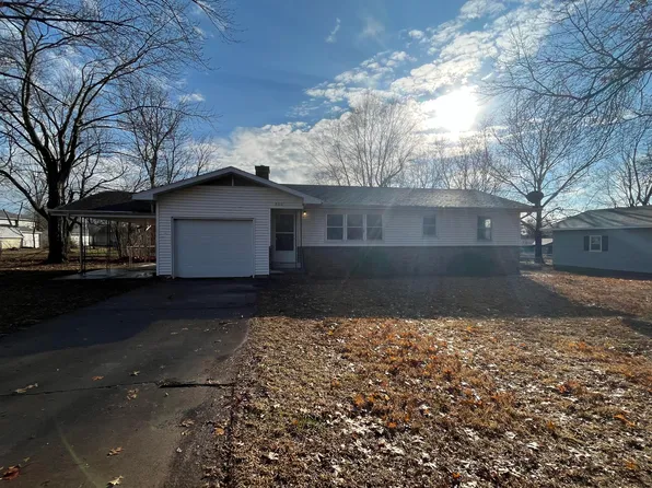 200 Crestview, Stockton, MO 65785