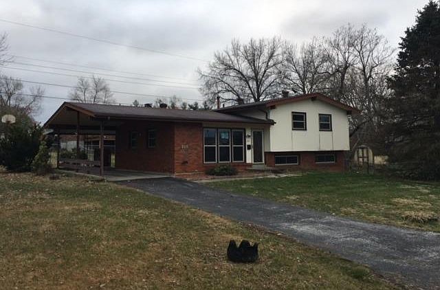 1st image of 205 Exmoor Dr