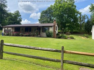 215 Bethesda Dr, Ona, WV 25545