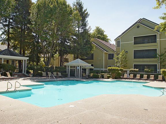 3rd image of 8000 Rush River Dr APT 213