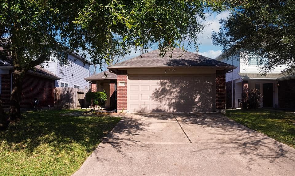 1st image of 5266 San Pablo Gardens Dr