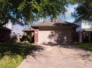 5266 San Pablo Gardens Dr, Houston, TX 77045