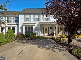 6 Jamie Ct, Clementon, NJ 08021