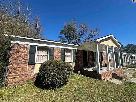 3rd image of 4013 Tavineer Dr
