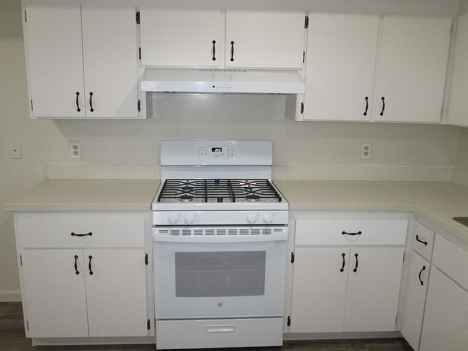 1st image of 2235 E 19th St #D