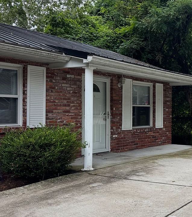 1st image of 1131 S Homewood Dr #C