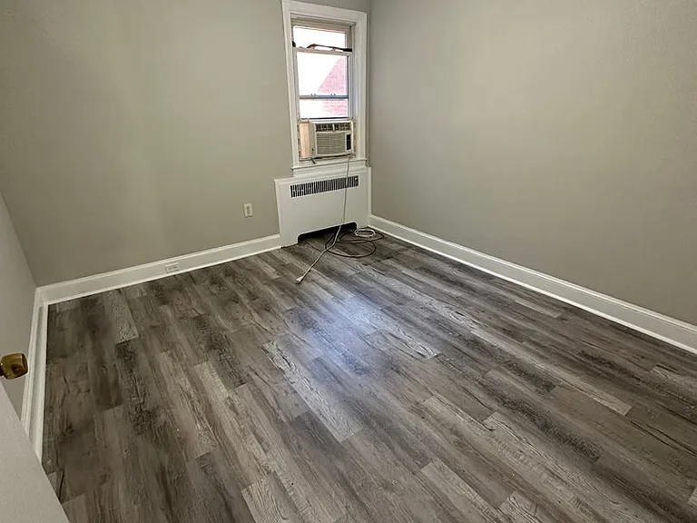 5218 Harford Rd — Photo 9