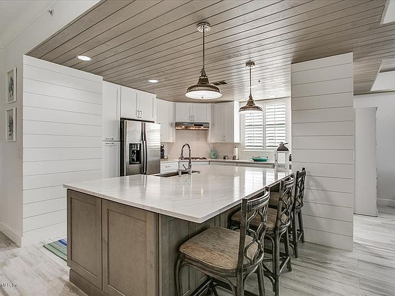 5th image of 215 S Ocean Grande Dr Unit 101