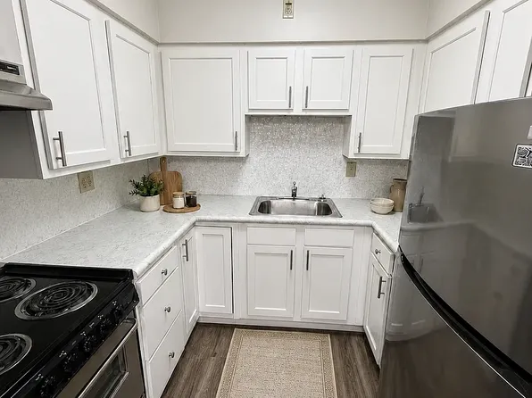 Legacy Eastgate Apartments