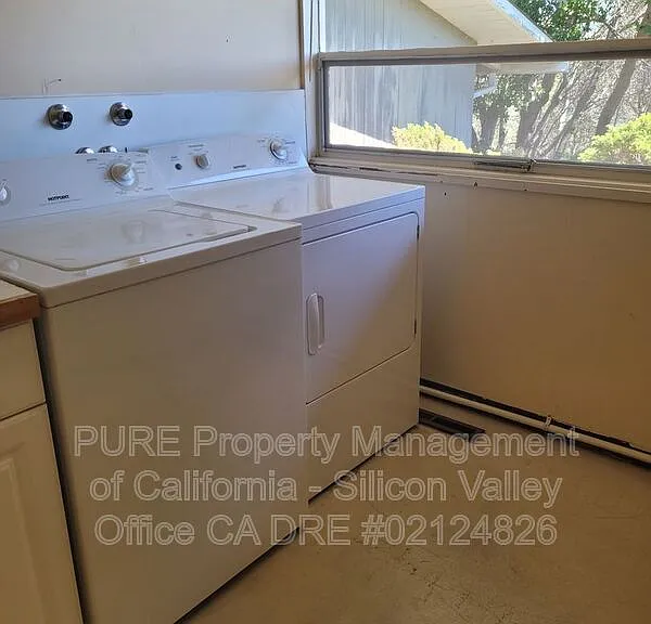 21224 Saratoga Hills Rd — Photo 13