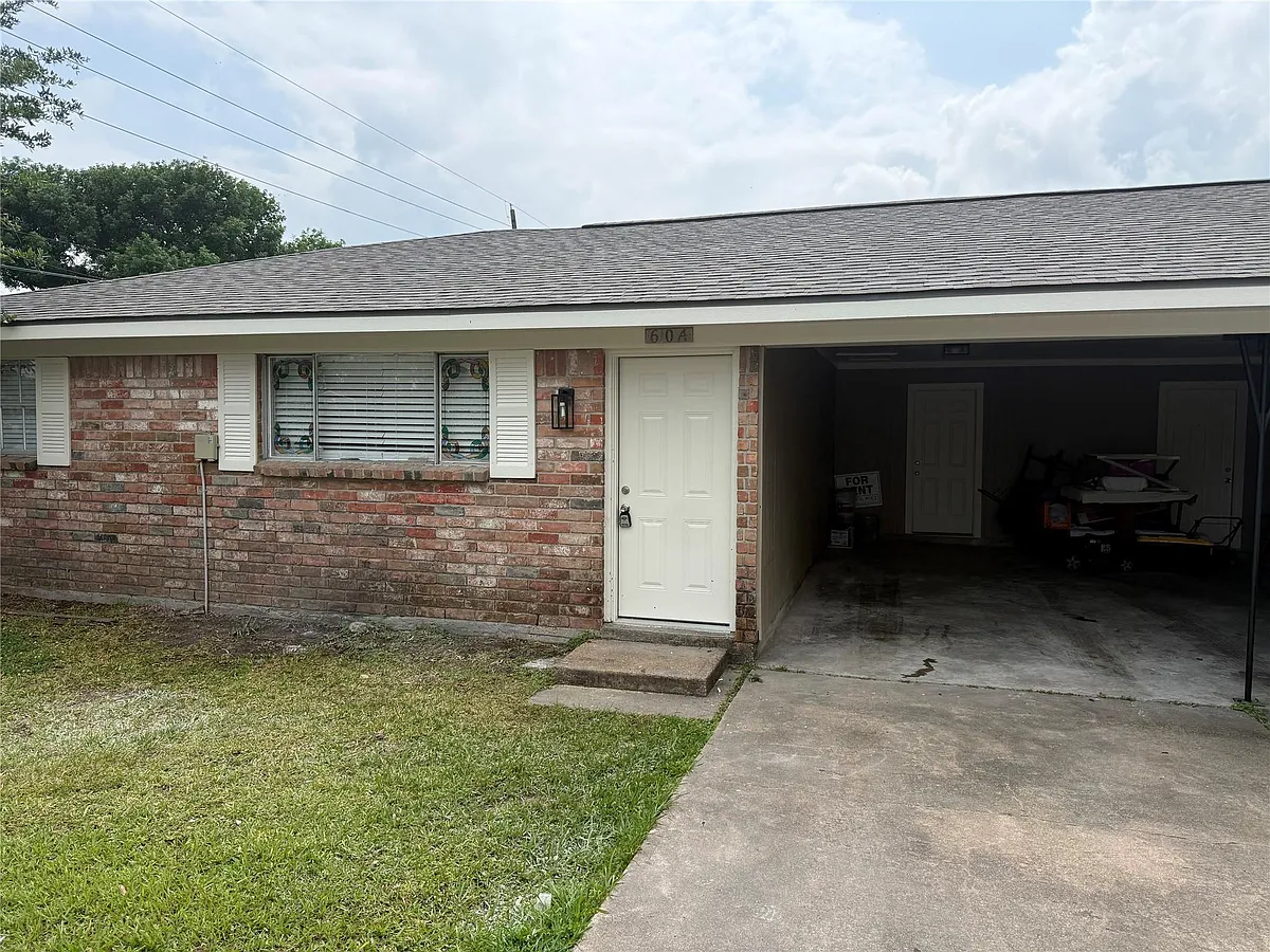 Building Photo - 610 County Road 157