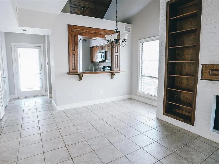 4144 Greystone Way #104 — Photo 7