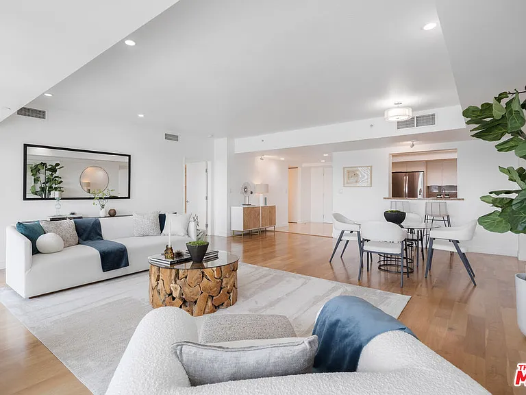 13600 Marina Pointe Dr #1507 — Photo 10
