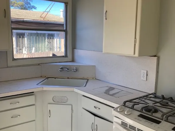 653 15th St, Richmond, CA 94801