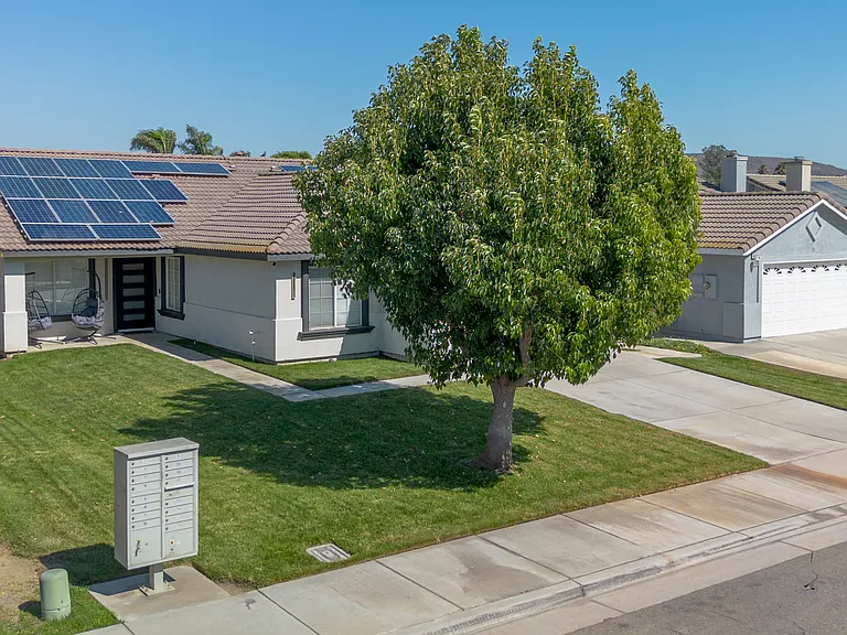 4302 Shetland Ln — Photo 32