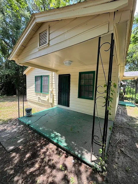 2 bed, 936 sqft, $700 — Photo 2