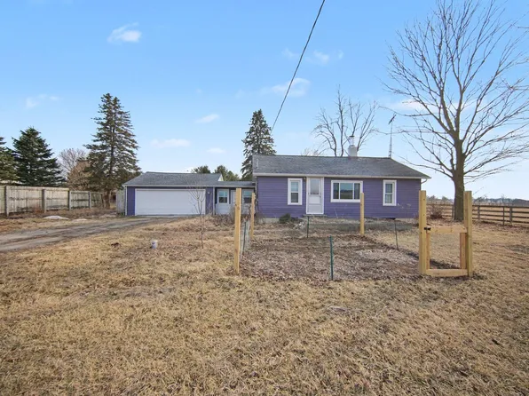 11241 Braun Rd, Manchester, MI 48158
