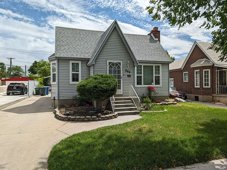 864 E Bryan Ave — Photo 16