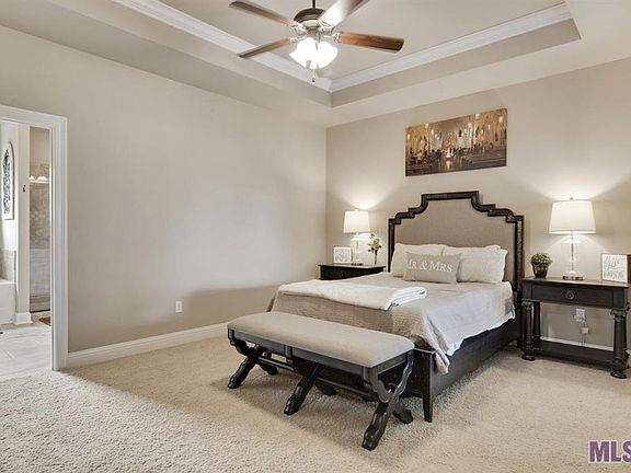 5th image of 3666 Loup Ln