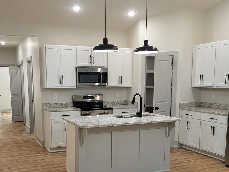 2937 S Bunker Hill Dr #200 — Photo 6