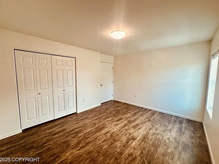 4542 W Amanda Dr — Photo 10