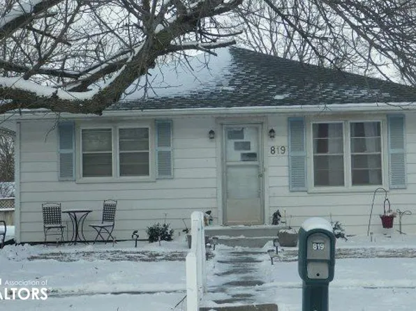 819 Main St, Mediapolis, IA 52637
