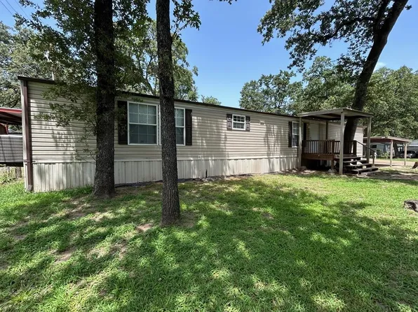 117 Hiawatha Dr, Mabank, TX 75156