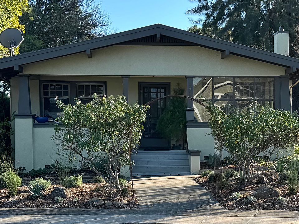 1st image of 915 Western Ave