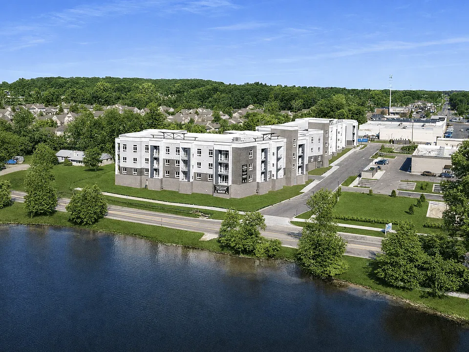 4 Corners Lakeside Apartments - White Lake, MI