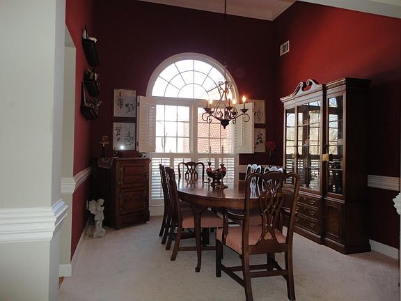 3rd image of 2105 Rosie Ln