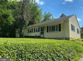 1102 Grove Rd, West Chester, PA 19380