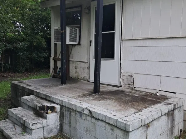 213 S Halifax Road, Rocky Mount, NC 27804