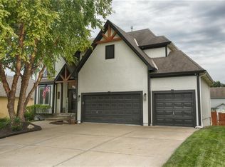 2297 W Cothrell St, Olathe, KS 66061