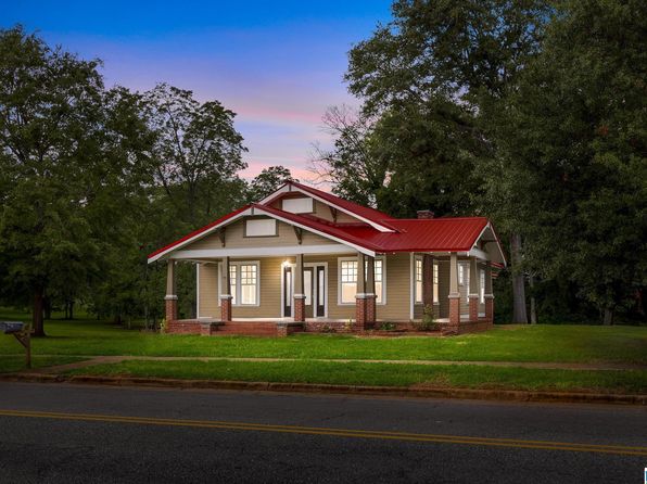 722 N St E, Talladega, AL 35160