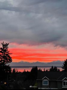 12000 Greenwood Ave N, Seattle, WA, 98133