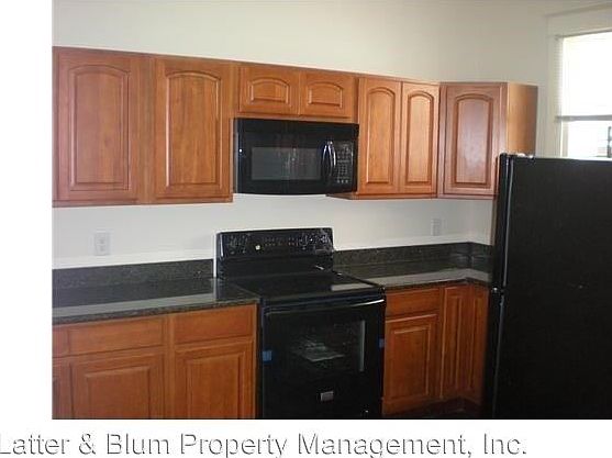 5th image of 4431 S Tonti St