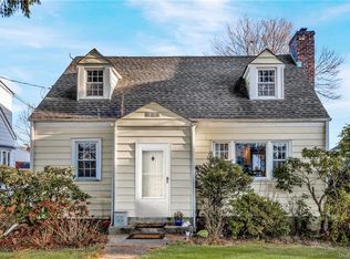 541 Jefferson Ave, Mamaroneck, NY 10543