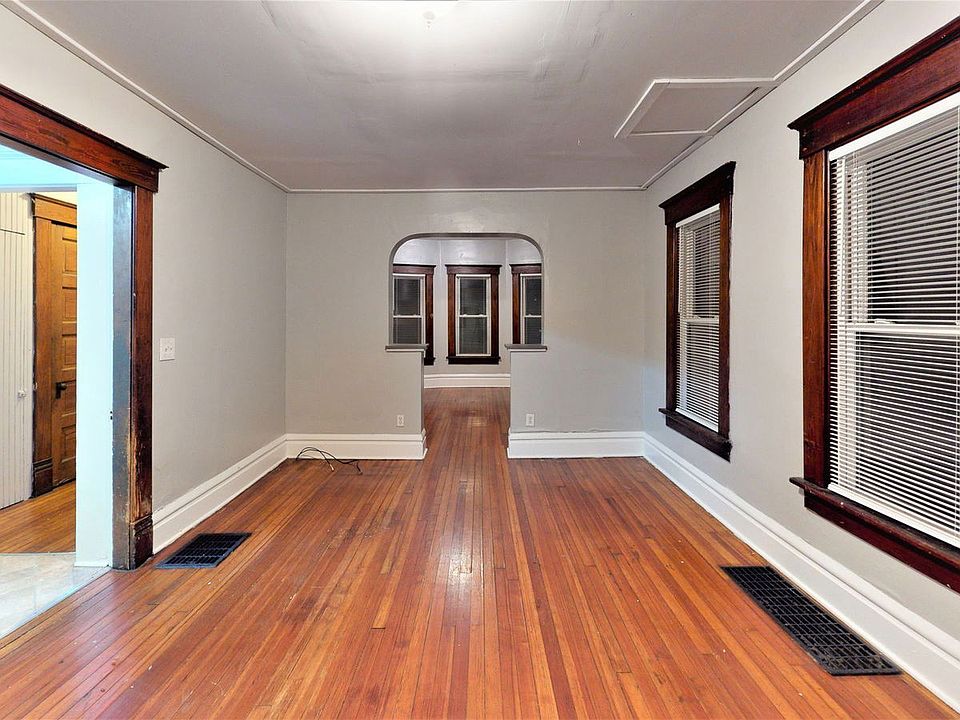 1st image of 1410 Indianola Ave #F