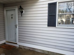 187 Milkweed Ct, Three Bridges, NJ 08887