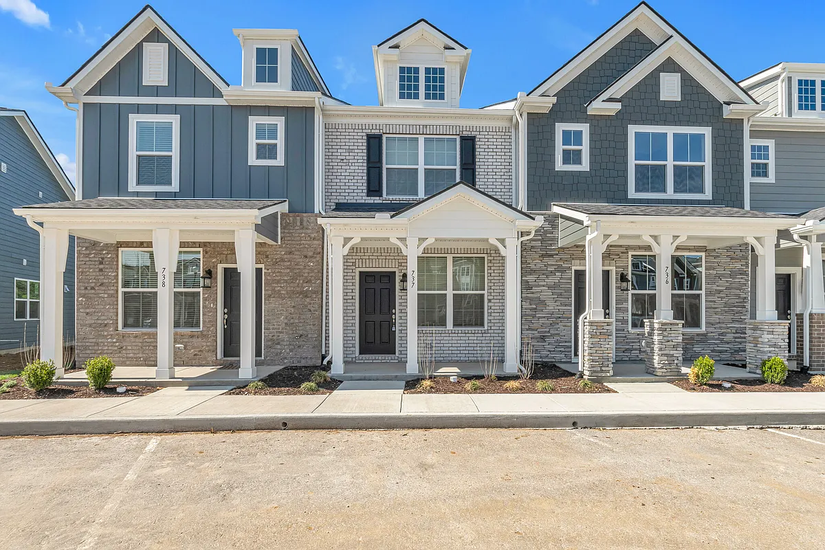 Building Photo - 619 Old Hickory Blvd #737