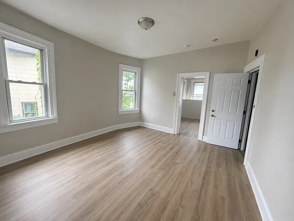 514 Harrison Ave #1