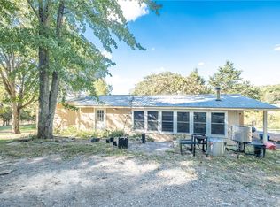 21666 Nogales Rd, Elkins, AR 72727
