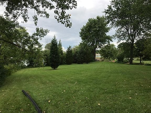 3rd image of 3475 Whirlaway Dr