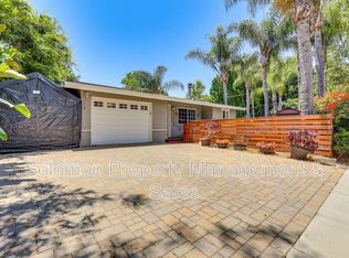 901 Eucalyptus Ave, Vista, CA 92084