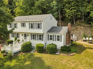 182 Walnut Tree Hill Rd, Sandy Hook, CT 06482