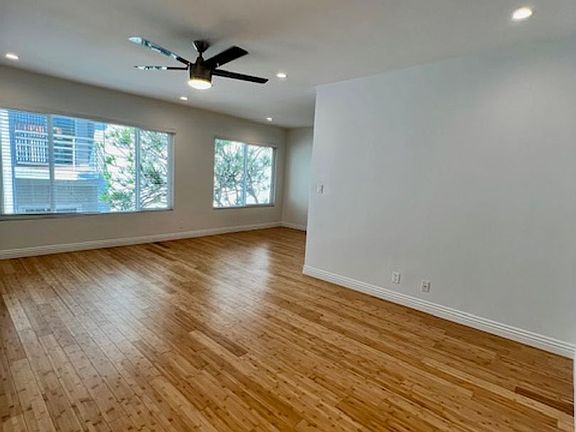 4th image of 911-915 Lincoln Blvd #8